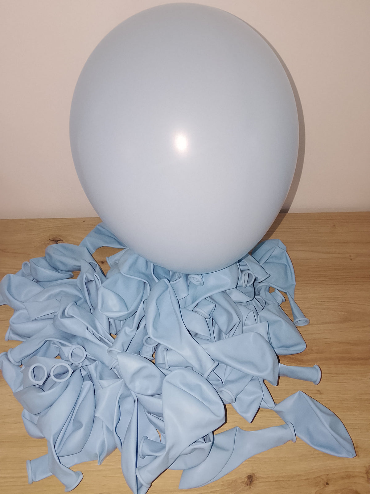 Ballons latex bleu ciel – Lot de 5 | Balloonia 30 cm